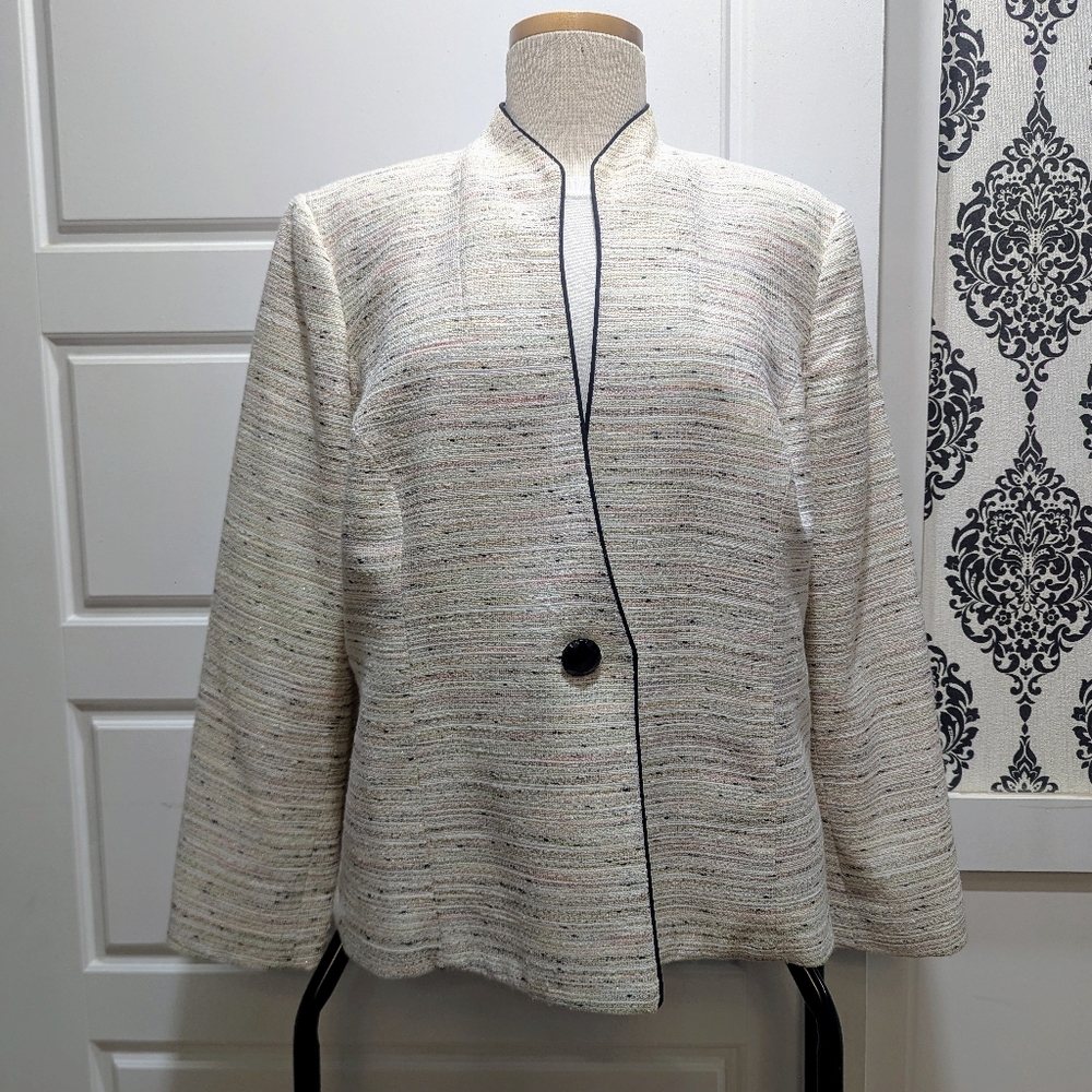 Vintage Jones Studio Cream Blazer with Textured Mandarin Collar